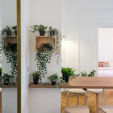 Downtown Cozy Apartment Old Town Bukarest Exteriör bild