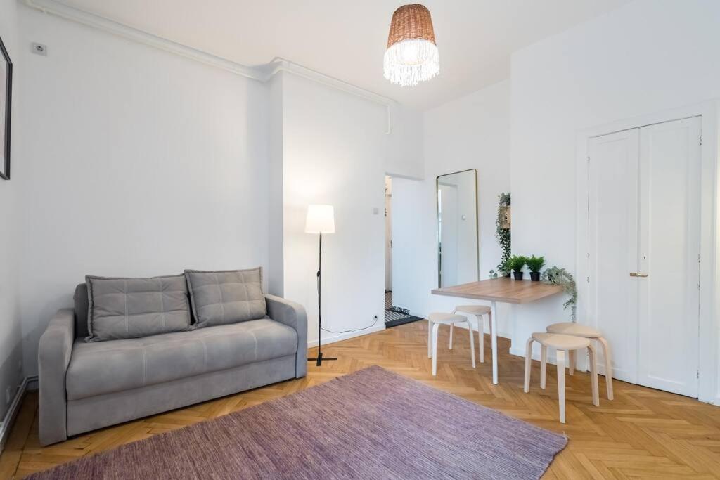 Downtown Cozy Apartment Old Town Bukarest Exteriör bild