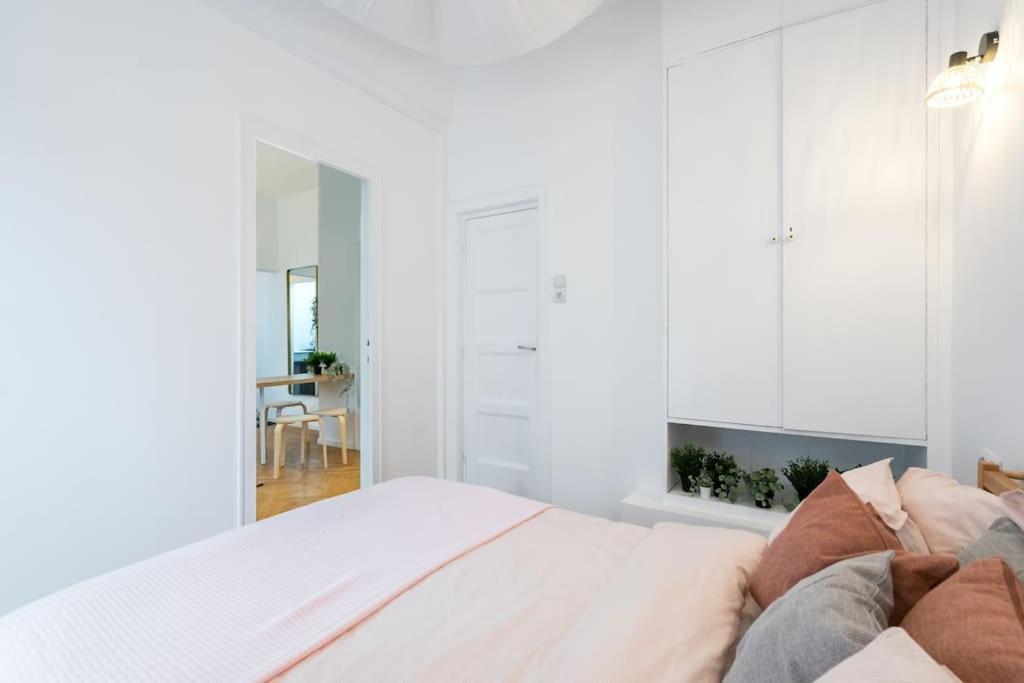 Downtown Cozy Apartment Old Town Bukarest Exteriör bild